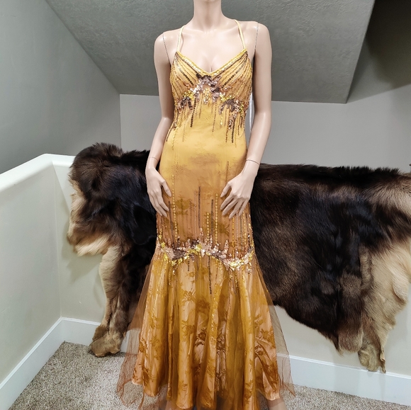 Mary's Tune Dresses & Skirts - Floral Lace Fishtail Evening Dress With Sequins & Beads